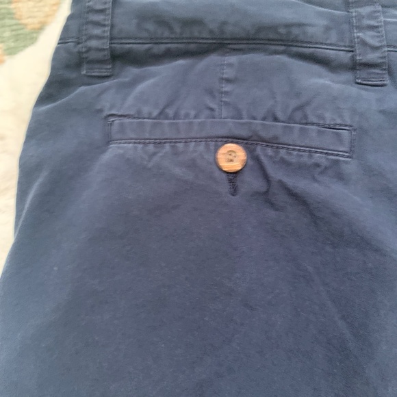 The New Ivy Brand Navy Flat Front Chino Shorts- Size 38 - Picture 9 of 9